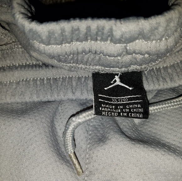 Jordan boys basketball shorts - Picture 2 of 3